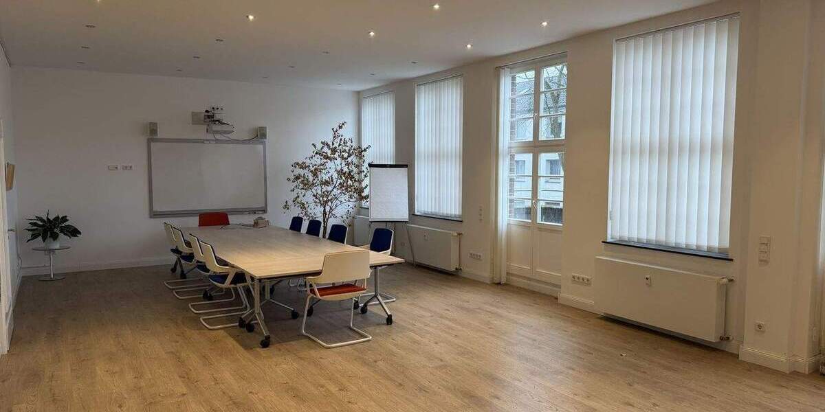 Gewerbeobjekt Hagen Hochschulviertel - 8 Zimmer, 371 m&sup2;, 4.200&euro; | Angebot:25626771