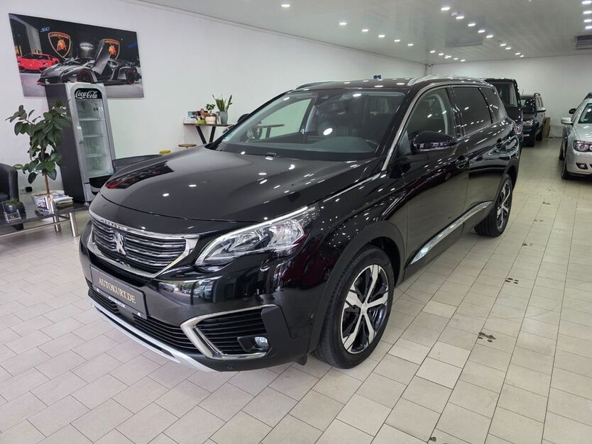 Peugeot 5008 237.000 km 15.700 € Recklinghausen 45661