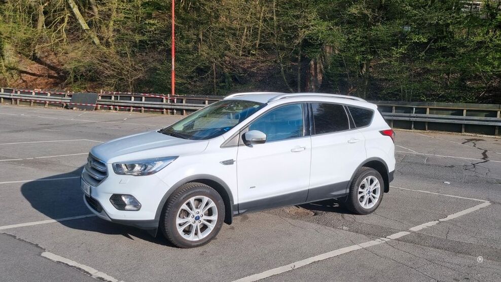 Ford Kuga 163.000 km 14.100 € Wuppertal 42109