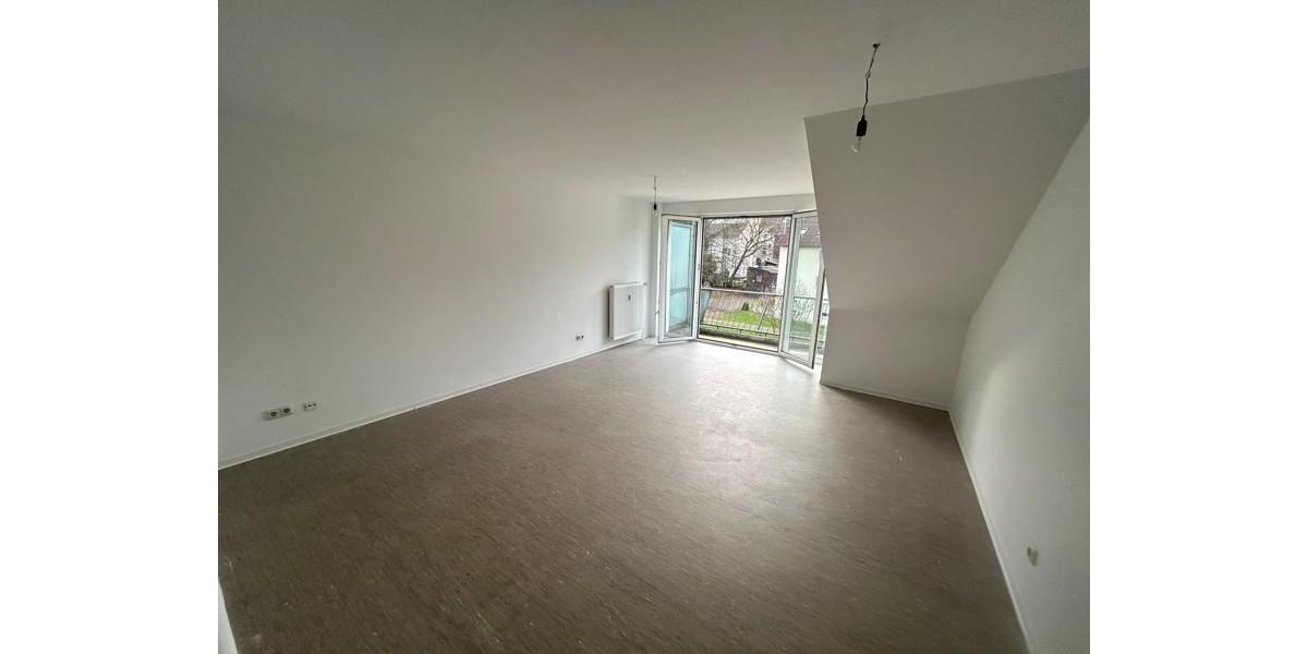 schöne helle 3-Zimmer-Wohnung mit großem Wohnzimmer (WBS) 3.5 zimmer