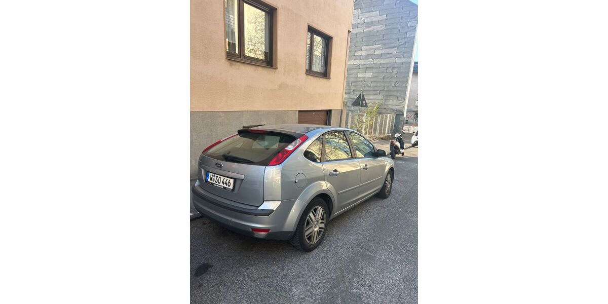 Ford Focus 220.000 km 1.500 &euro; Wuppertal 42289