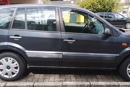 Ford Fusion 150.200 km 1.600 € Bochum 44879