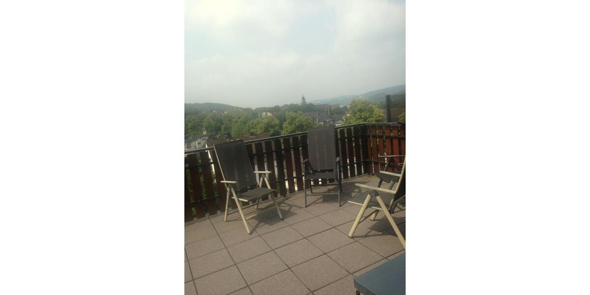 Wohnung mit traumhaftem Balkon und Einbauküche - Stadtgarten 2 zimmer