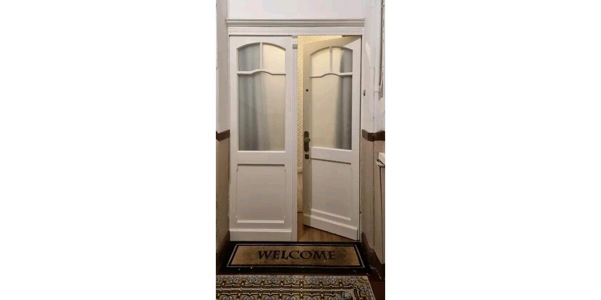 TOP-sanierte Altbauwohnung mit geh. Innenausstattung 3 zimmer