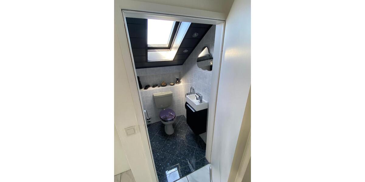 Exklusive Dachgeschosswohnung mit Seeblick 3.5 zimmer