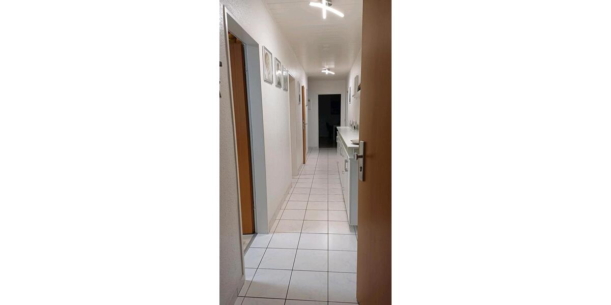 Dachgeschoßwohnung Oberhausen Alsfeld - 4 Zimmer, 95 m&sup2;, 983&euro; | Angebot:24862680