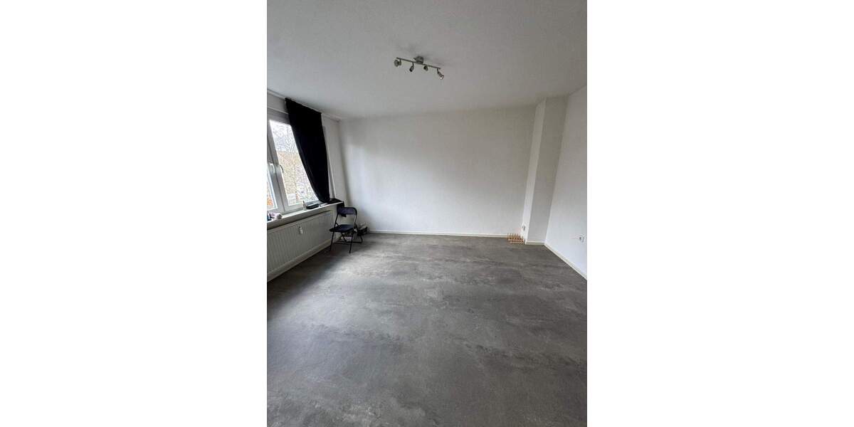 Etagenwohnung Gelsenkirchen Rotthausen - 2 Zimmer, 65 m&sup2;, 590&euro; | Angebot:25803365