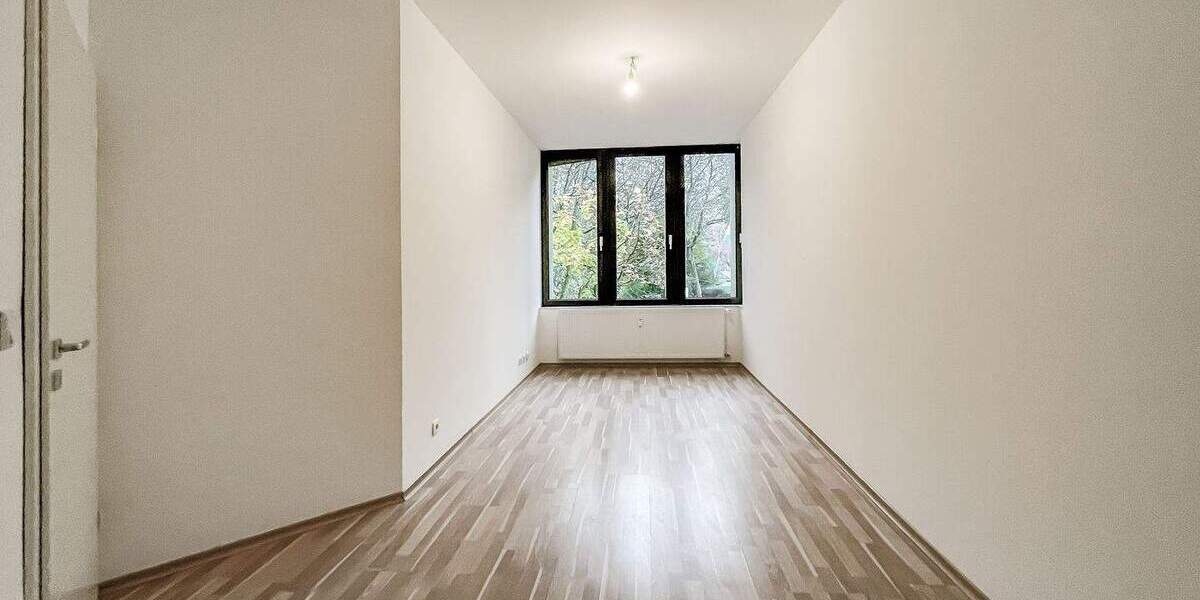 Exklusiv Wohnen in der City: 4,5 Zimmer mit Balkon - Aufzug - Tiefgarage 4 zimmer