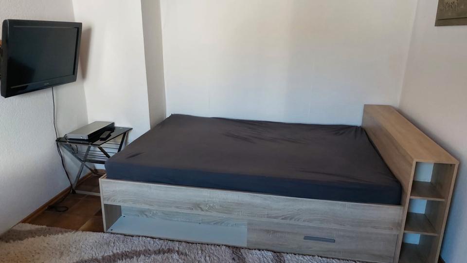 Etagenwohnung Oberhausen - 1 Zimmer, 52 m&sup2;, 330&euro; | Angebot:26415672