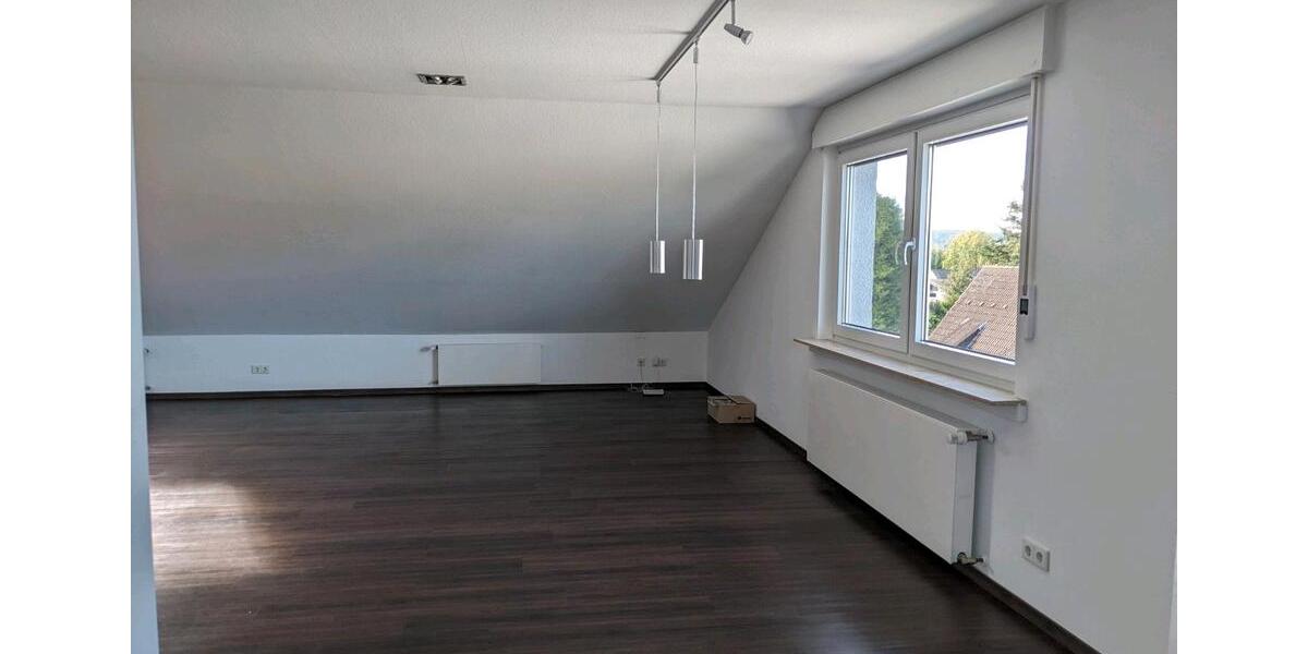 Dachgeschoßwohnung Dortmund Aplerbeck - 2.5 Zimmer, 100 m&sup2;, 900&euro; | Angebot:27552015