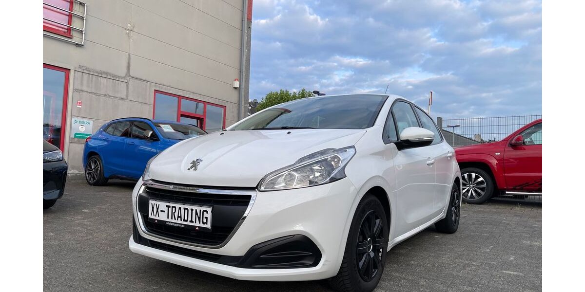 Peugeot 208 71.120 km 7.500 &euro; Velbert 42553
