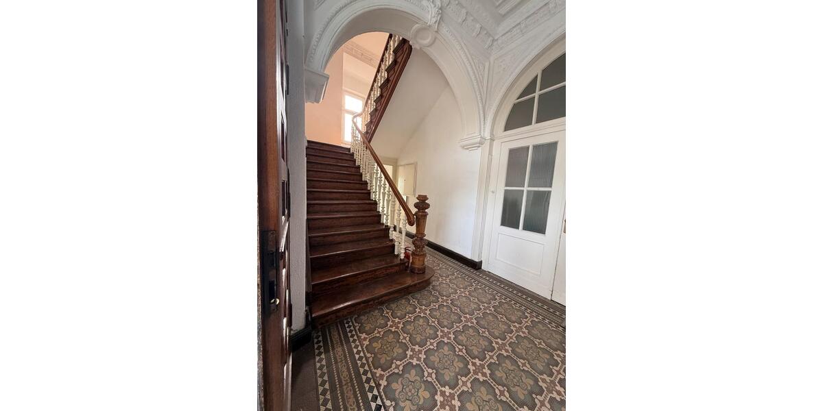 Dachgeschoßwohnung Hagen Hohenlimburg - 4 Zimmer, 122 m&sup2;, 1.250&euro; | Angebot:25284237