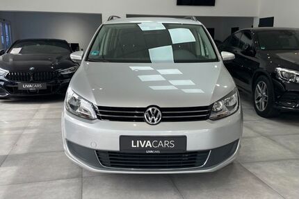VW Touran 90.500 km 10.800 &euro; Oberhausen 46049