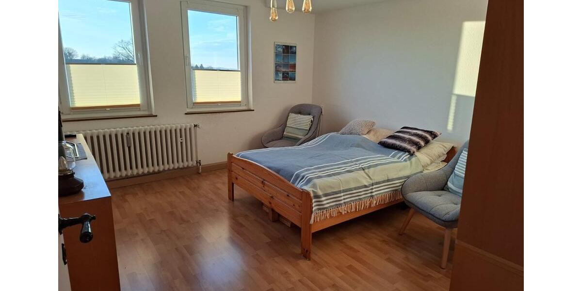 Etagenwohnung Heiligenhaus - 4 Zimmer, 150 m&sup2;, 900&euro; | Angebot:25048275