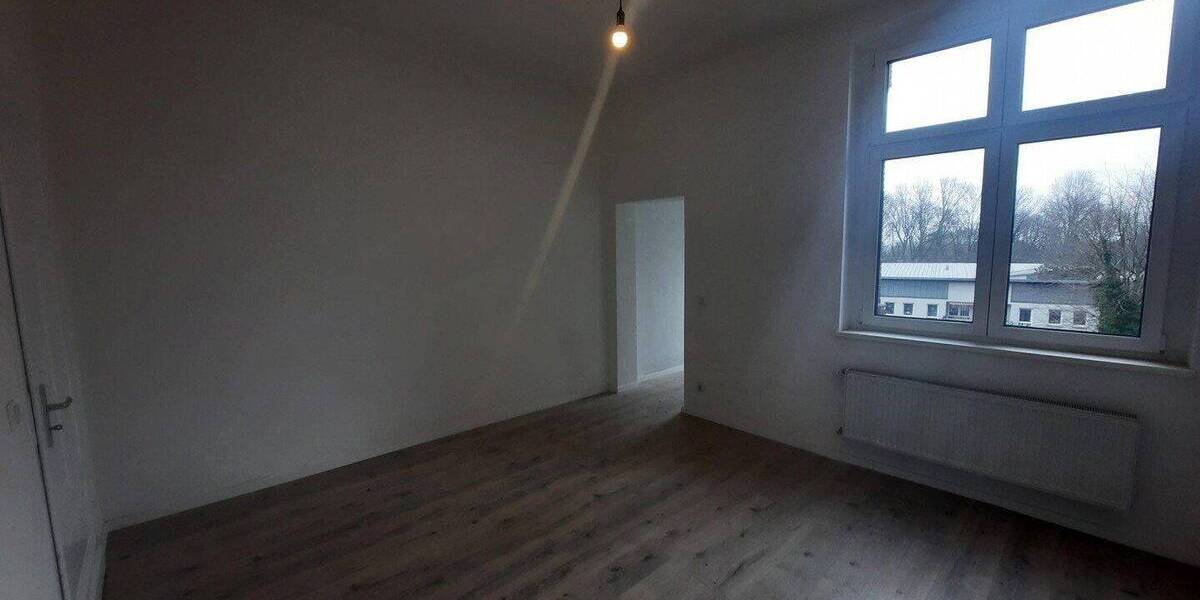 Etagenwohnung Bochum Weitmar - 4 Zimmer, 113 m&sup2;, 1.050&euro; | Angebot:26890129