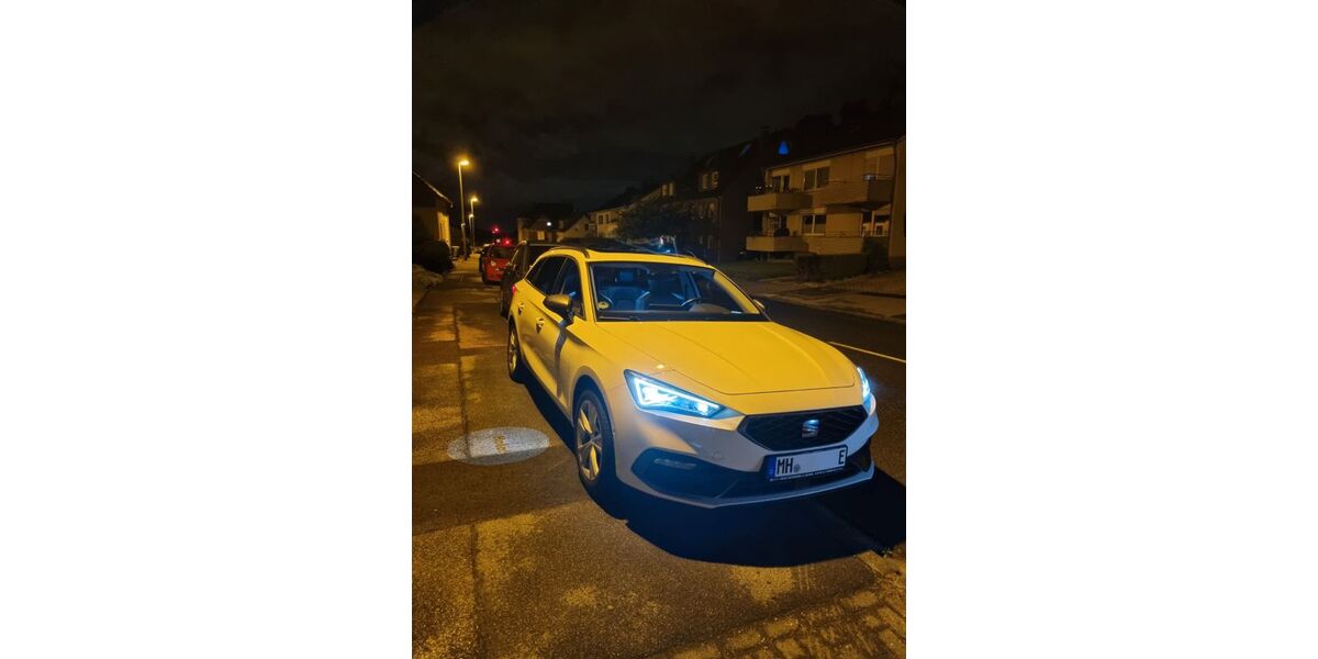Seat Leon 80.000 km 22.800 &euro; Mülheim 45475