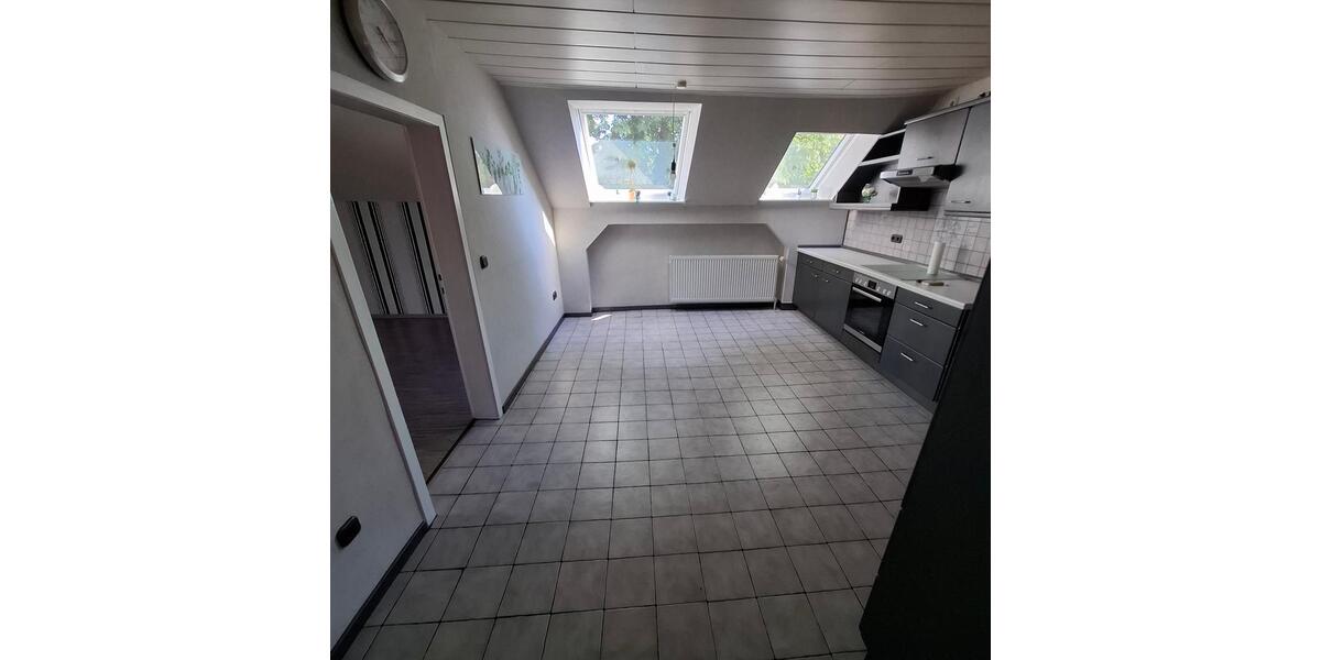 Dachgeschoßwohnung Witten Annen - 3.5 Zimmer, 82 m&sup2;, 129.000&euro; | Angebot:27000619