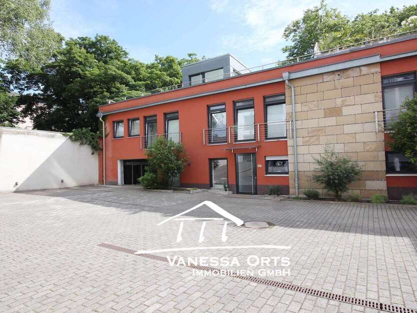 Haus zum Kaufen in Duisburg-WasserviertelAltstadt 595.000 € 242 m² 5 zimmer