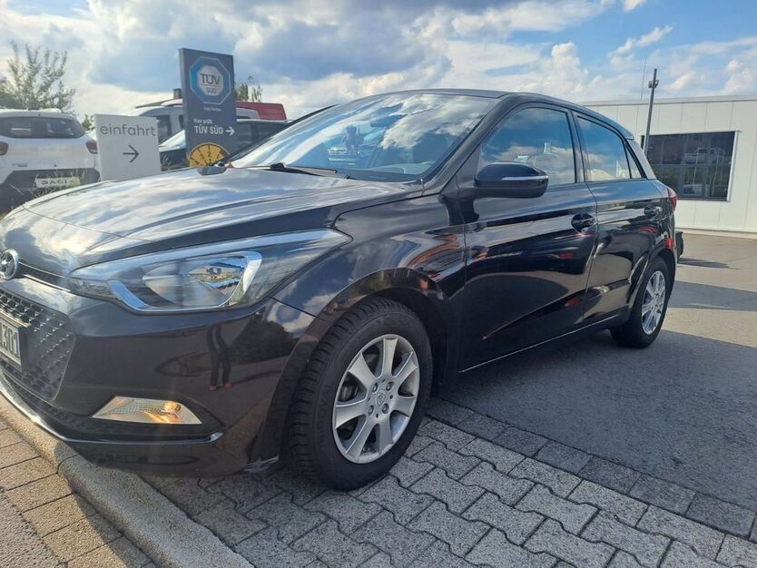 Hyundai i20 45.500 km 7.990 € Iserlohn 58640