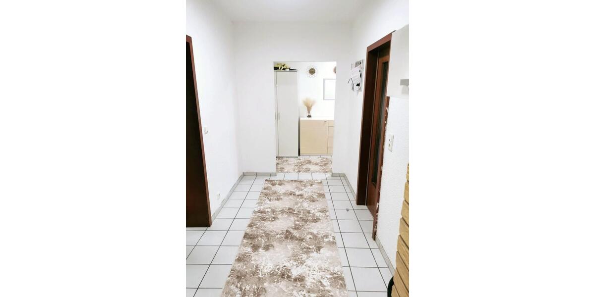 Provisionsfreie 3,5-Z.-Whg mit Loggia, Garage & Gem.-garten 3.5 zimmer