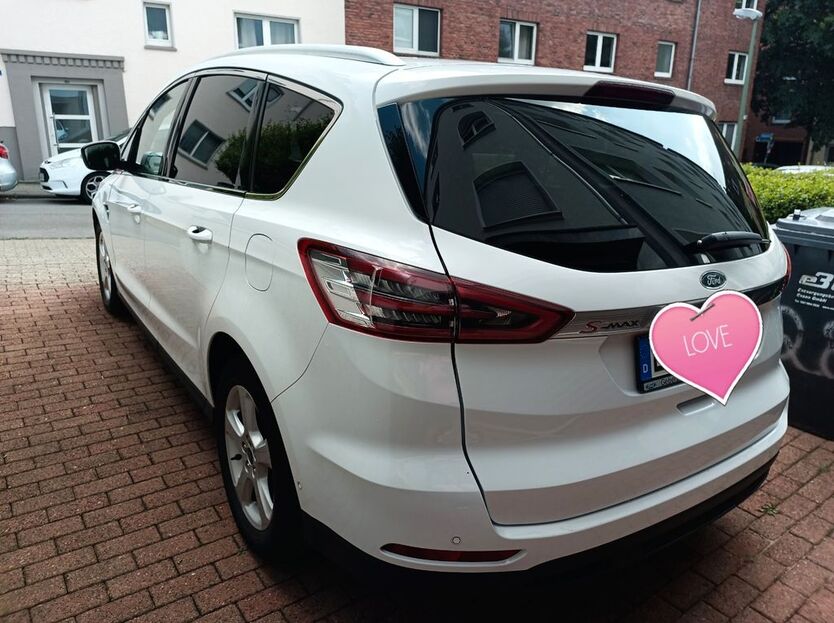 Ford S-Max 193.211 km 13.495 € Essen 45138