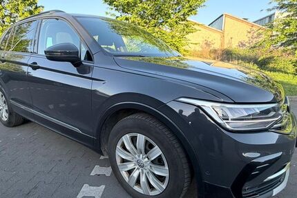 VW Tiguan 93.500 km 22.990 &euro; Dortmund 44139