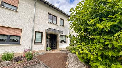 FAMILIENHAUS MIT DG-WOHNUNG & DOPPELGARAGE - Reihenhaus Dortmund Mengede | Angebot:27473515