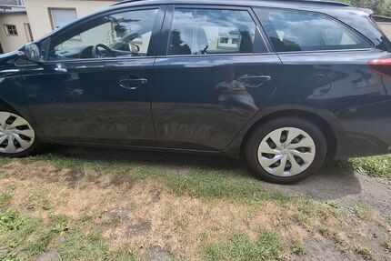 Toyota Auris 110.000 km 8.500 &euro; Bochum 44866