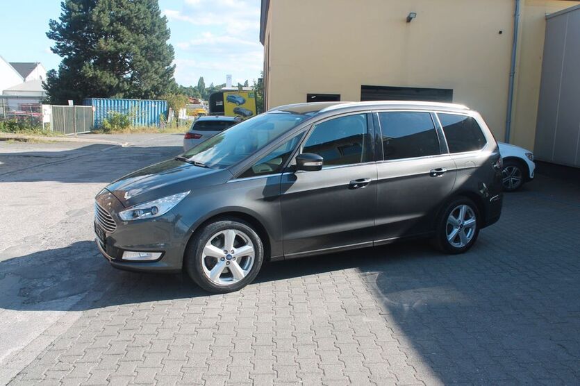 Ford Galaxy 125.463 km 24.980 € Bochum 44867
