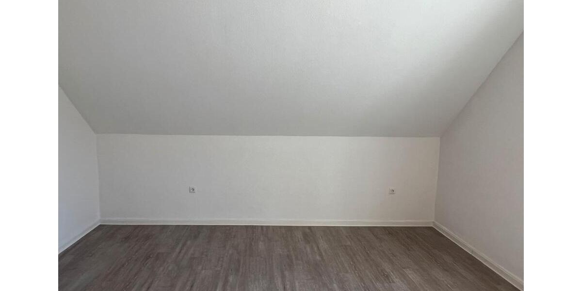 Dachgeschoßwohnung Bochum Bochum-Südwest - 2 Zimmer, 70 m&sup2;, 675&euro; | Angebot:25753657