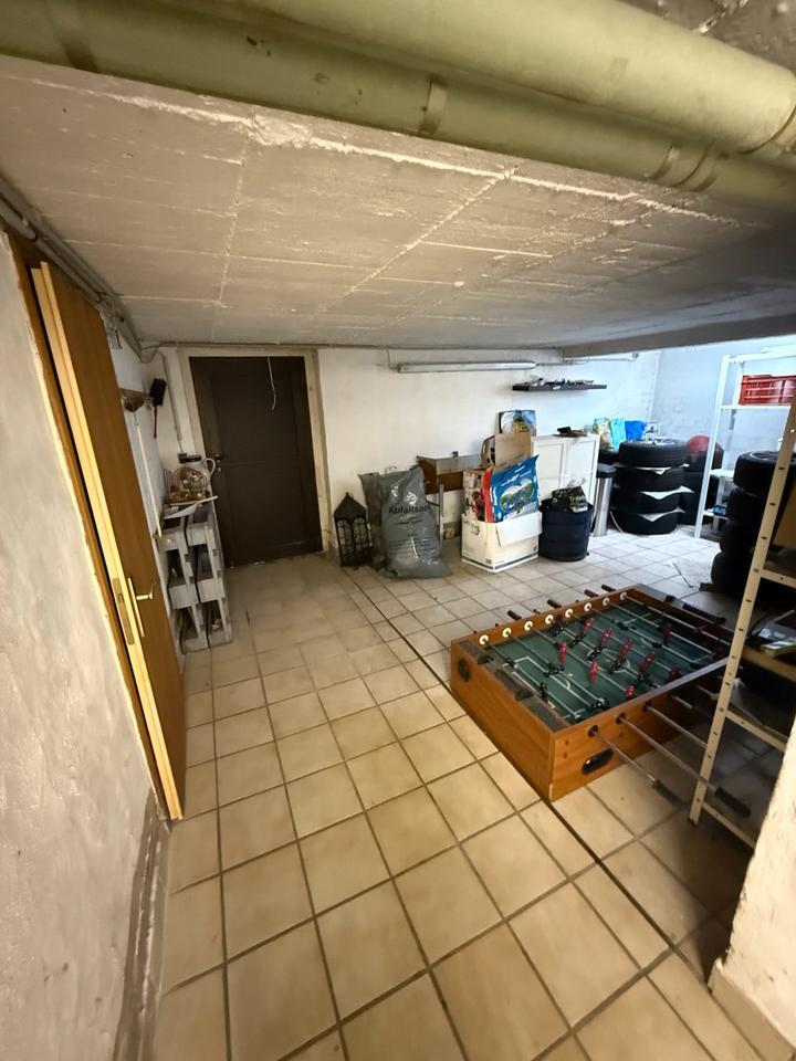 Familienfreundliches Wohnen: Haus mit Garten, Terrasse und Balkon
