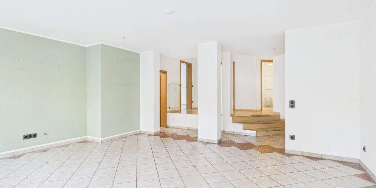 Etagenwohnung Recklinghausen Stadtmitte - 2 Zimmer, 106 m&sup2;, 229.500&euro; | Angebot:23755319