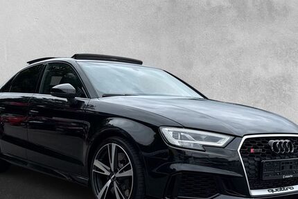 Audi RS3 135.489 km 34.900 &euro; Wülfrath 42489