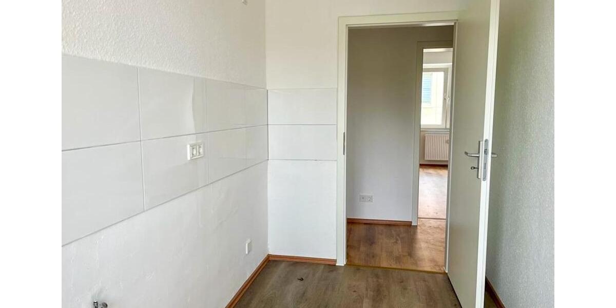 Frisch sanierte Wohnung mit Balkon! 3 zimmer