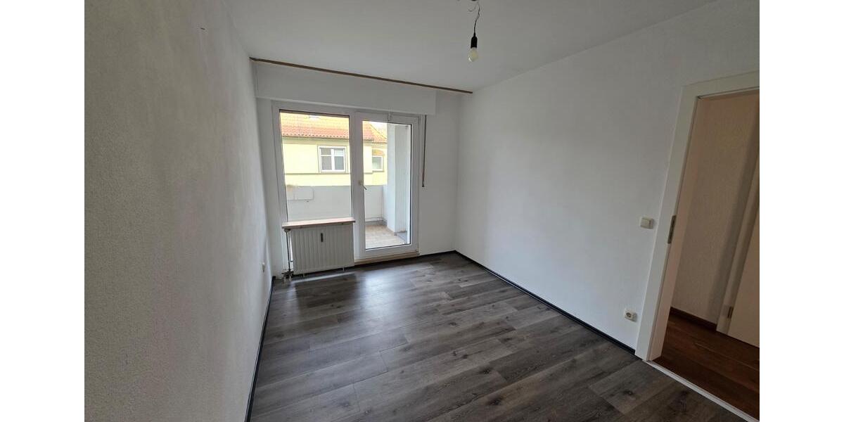 3 Zimmerwohnung mit 2 Balkonen und Garage 3 zimmer