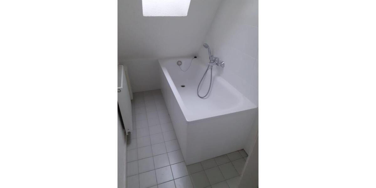 Etagenwohnung Bochum Günnigfeld - 4 Zimmer, 120 m&sup2;, 900&euro; | Angebot:25393014