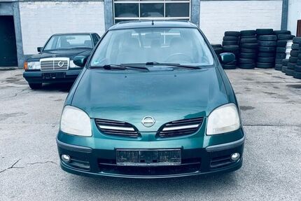Nissan Almera Tino