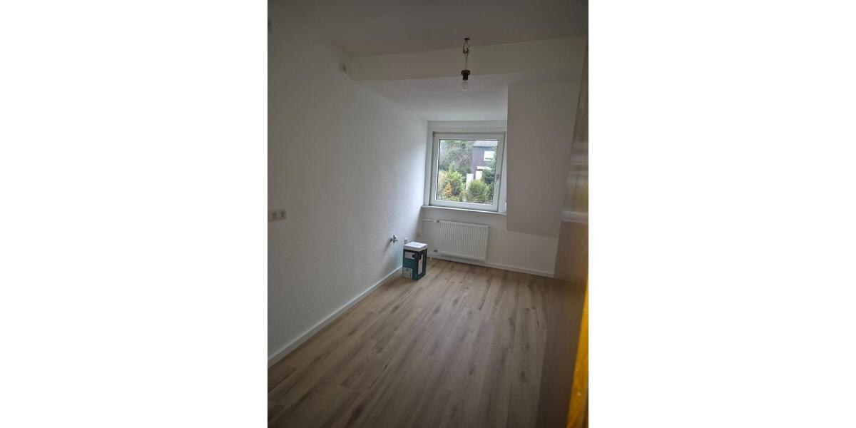 Dachgeschoßwohnung Bochum Bochum-Südwest - 3.5 Zimmer, 61 m&sup2;, 590&euro; | Angebot:25766912