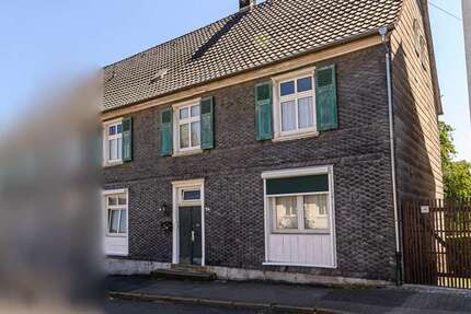 Haus Ennepetal - 7 Zimmer, 219 m&sup2;, 225.000&euro; | Angebot:27408725