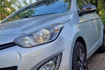Hyundai i20 140.000 km 4.500 &euro; Bulmke-Hüllen (Gelsenkirchen) 45888