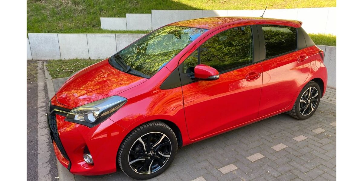 Toyota Yaris 98.500 km 7.500 &euro; Herne 44653