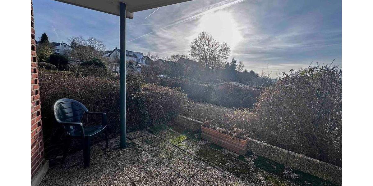 Lichtdurchflutete Erdgeschosswohnung mit sonniger Terrasse und TG- Stellplatz in Essen 2 zimmer