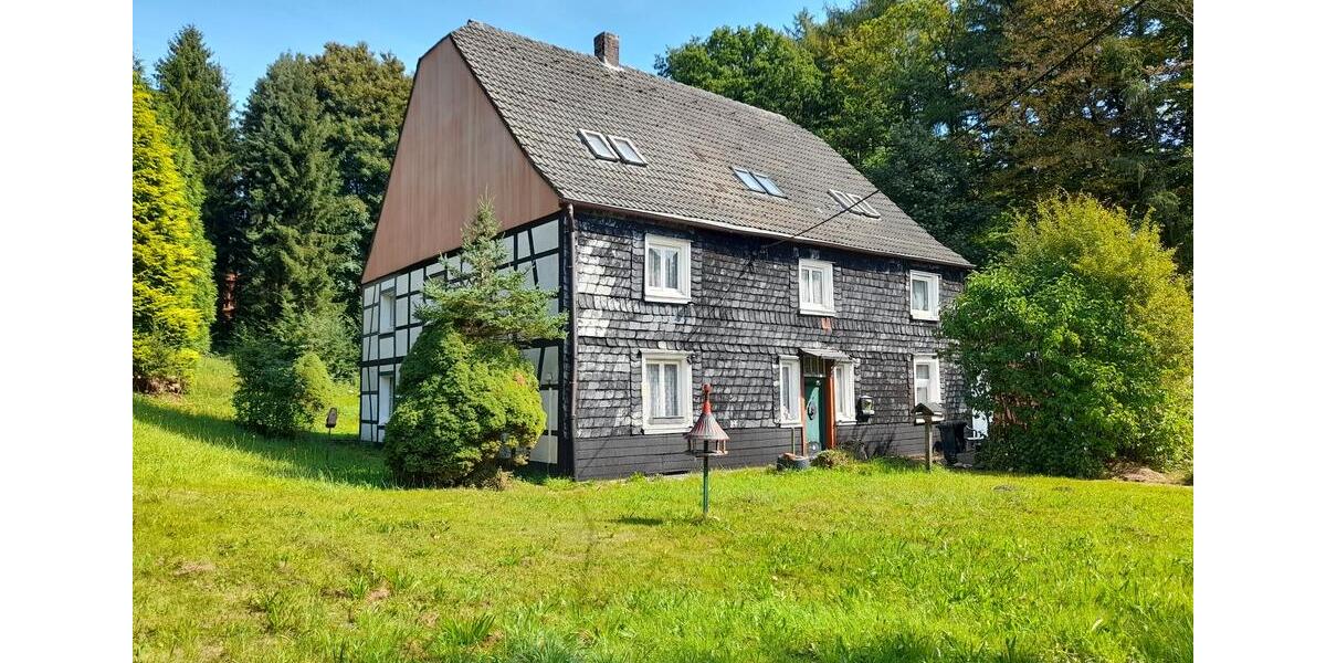 altes Fachwerkhaus Kern Sanierung in Sprockhövel für Großfamilie 18 zimmer