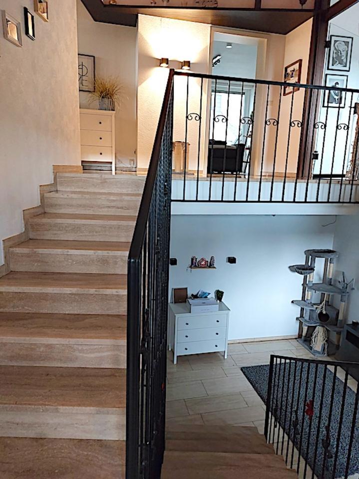 EXKL. Moderne, 4 Z., ETW, 150 qm Wfl., in RUHIHER LAGE (Erbpacht)