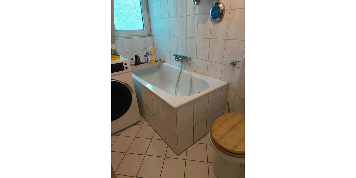 Dachgeschoßwohnung Gelsenkirchen Gelsenkirchen-Nord - 2.5 Zimmer, 50 m&sup2;, 289&euro; | Angebot:26699824