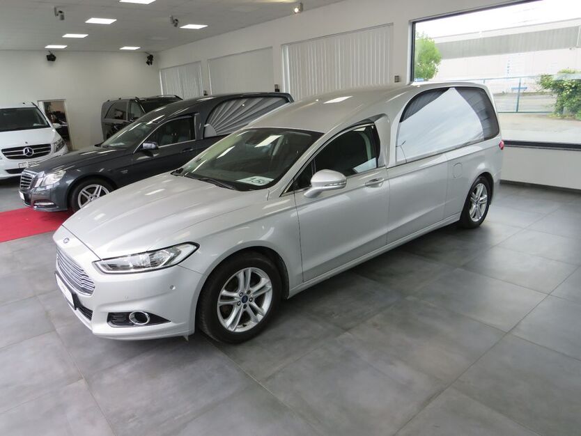 Ford Mondeo 145.507 km 32.950 € Essen 45329