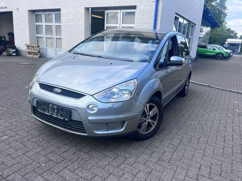 Ford S-Max 153.800 km 3.200 € Gelsenkirchen 45892