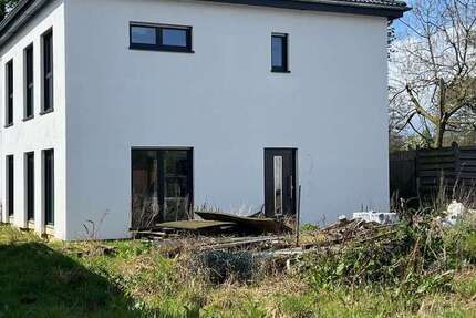 Haus zum Kaufen in Neuenhaus 329.000 € 142 m²