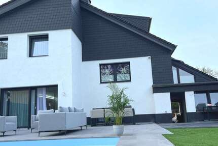 Haus Recklinghausen Berghausen - 10 Zimmer, 290 m&sup2;, 899.000&euro; | Angebot:26695845