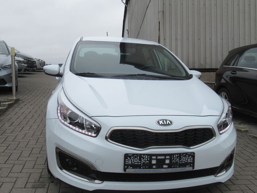 Kia ceed / Ceed 95.470 km 10.790 € Herne 44653